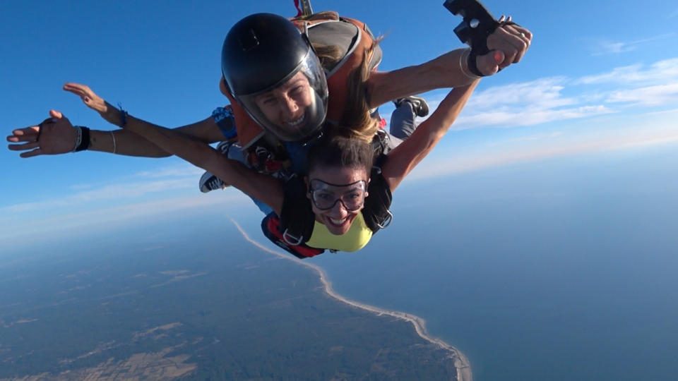 Saut en parachute entre estuaire girondin et la cte Atlanttique